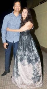 Aishwarya-rai-with-brother